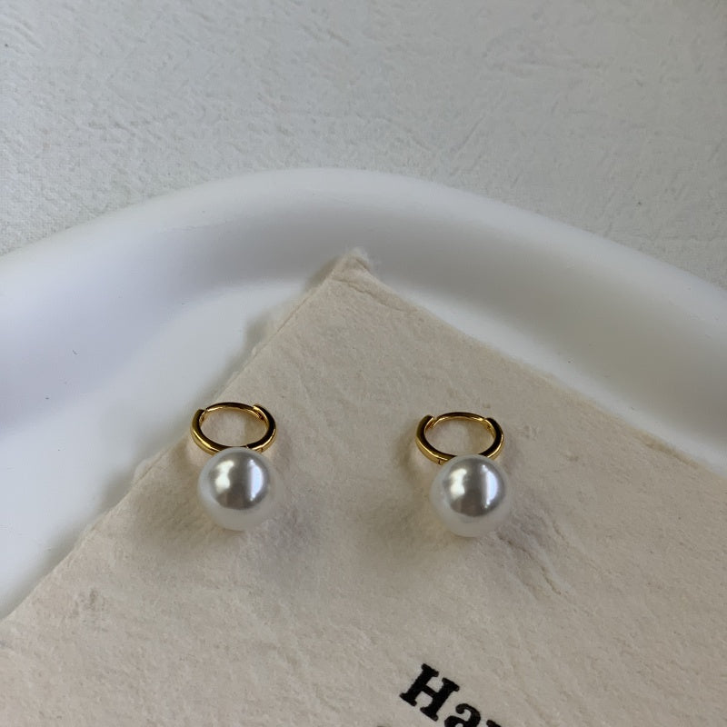 10mm シュワロフスキーパールのイヤリング(両耳用)