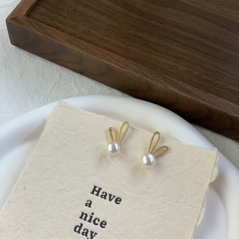 8-9mm(8.5mm) まんじゅうビーズうさぎの金ピアス（両耳用）